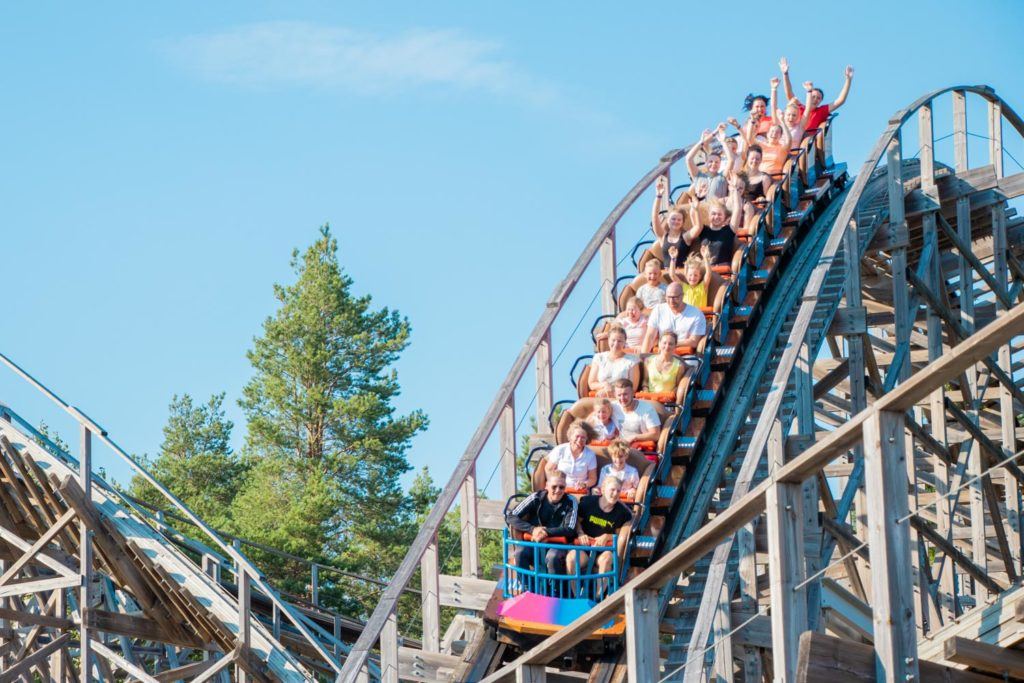 Huvilaitteet PowerParkissa – yli 40 laitetta kaikenikäisille | PowerPark